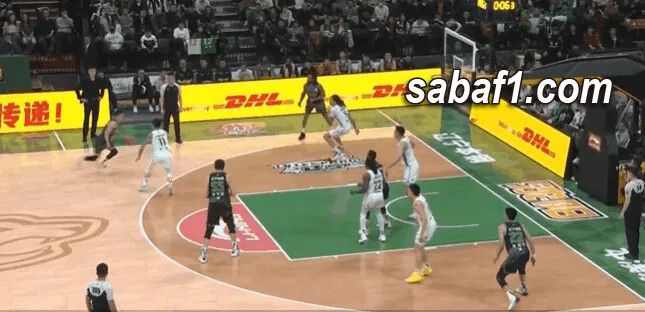 更是每位回