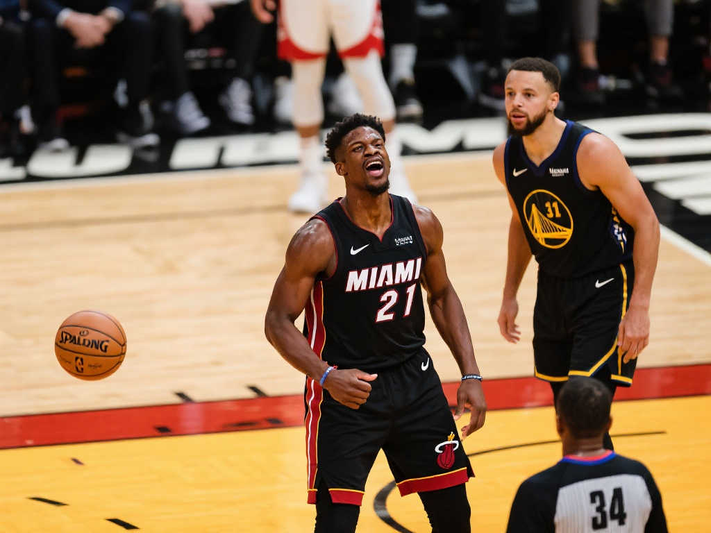 也彻底瓦解 也彻底瓦解